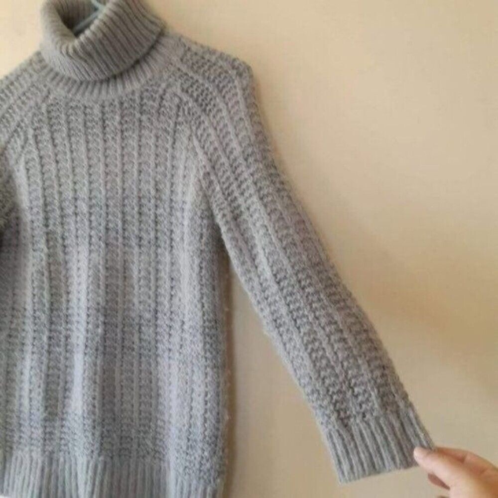 LRL Sweater‎ XS Cable Knit Plush Chunky Soft Gray Turtleneck Fisherman Preppy - Picture 6 of 7